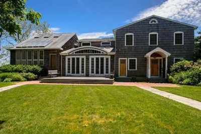 THE KABAKOVS' MATTITUCK, L.I., HOME HAS ADD-ONS INCLUDING THE KITCHEN AND ART STUDIO, BOTH ON THE LEFT (JEFF BACHNER FOR NEW YORK DAILY NEWS)