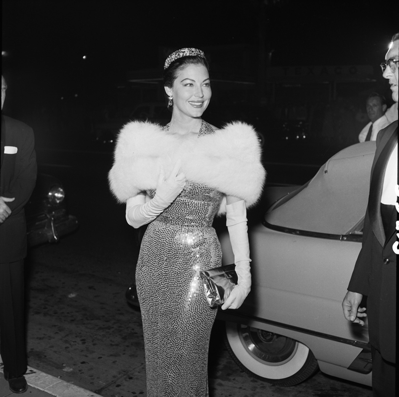 Ava Gardner also wore a Norman Norell sequin ‘Mermaid’ dress to a premiere in 1954.