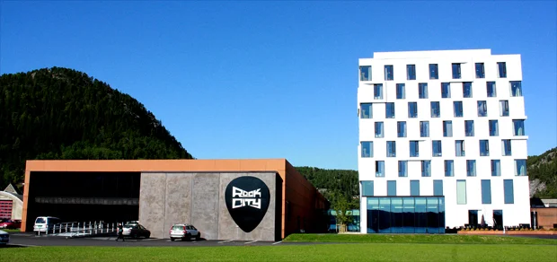 building.jpg