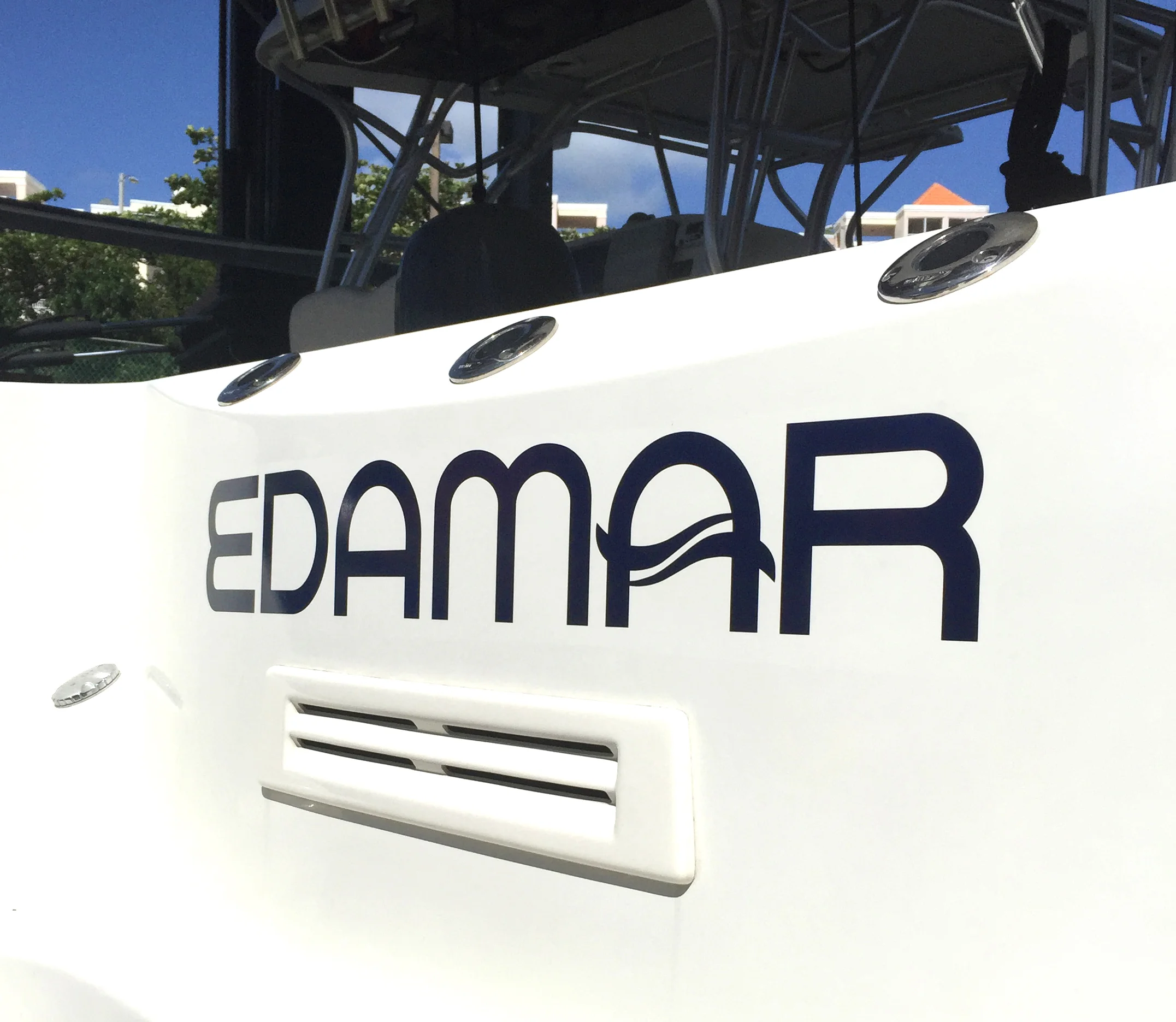 edamar-boat.JPG