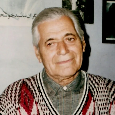 Esfandiar-portrait2.jpg
