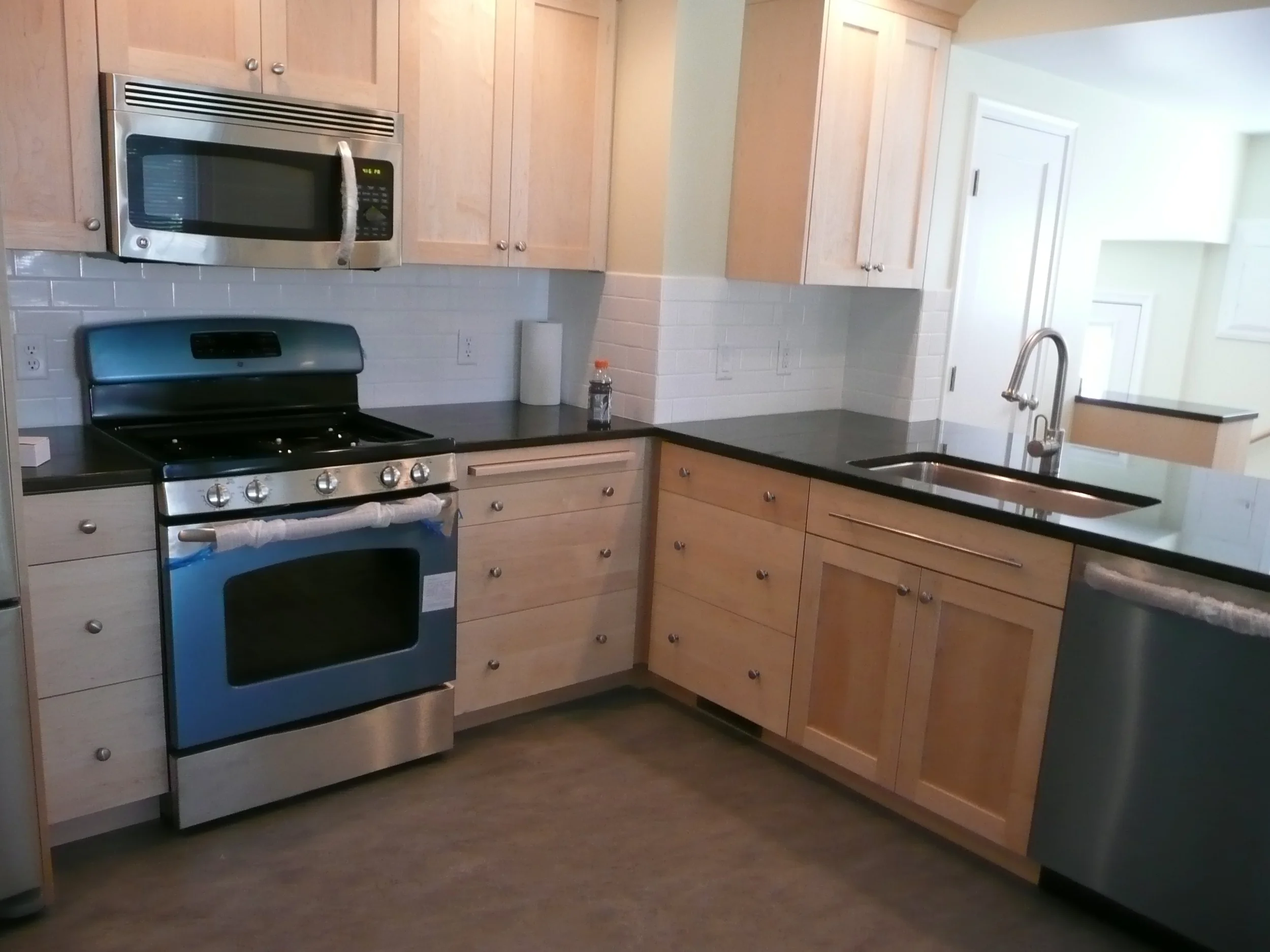 Kitchen G Pic 1.jpg
