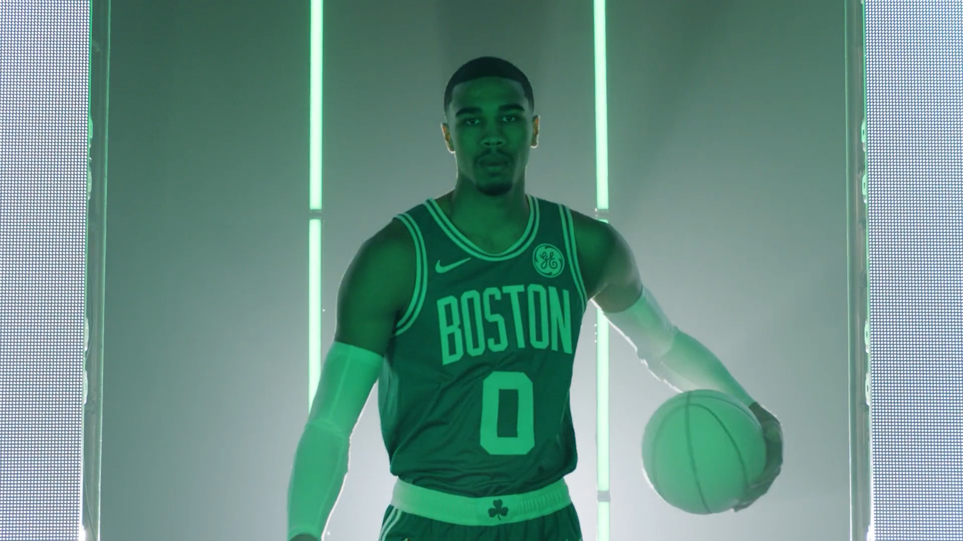 control___boston_celtics_open_2018 (1080p).mp4.00_00_42_17.Still009.png