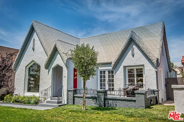 161 S. Poinsettia Place
