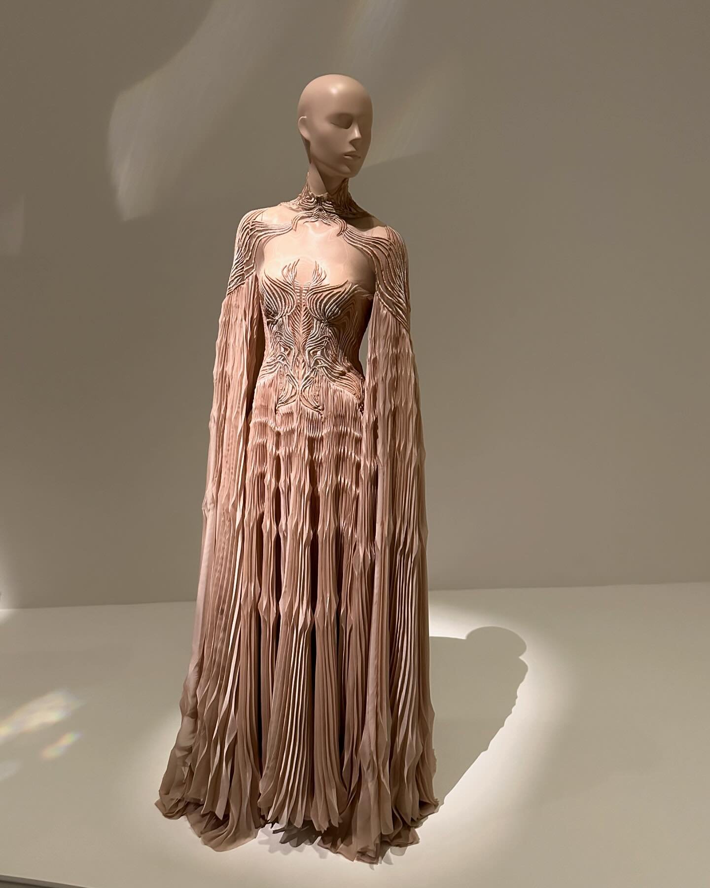 I had a sneaky day off today to go and see the @irisvanherpen exhibition @qagoma. What can I say&hellip; utterly mind blown. Incredible textures and manipulation of material for the most amazing designs. From the organic to the alien and back again. 