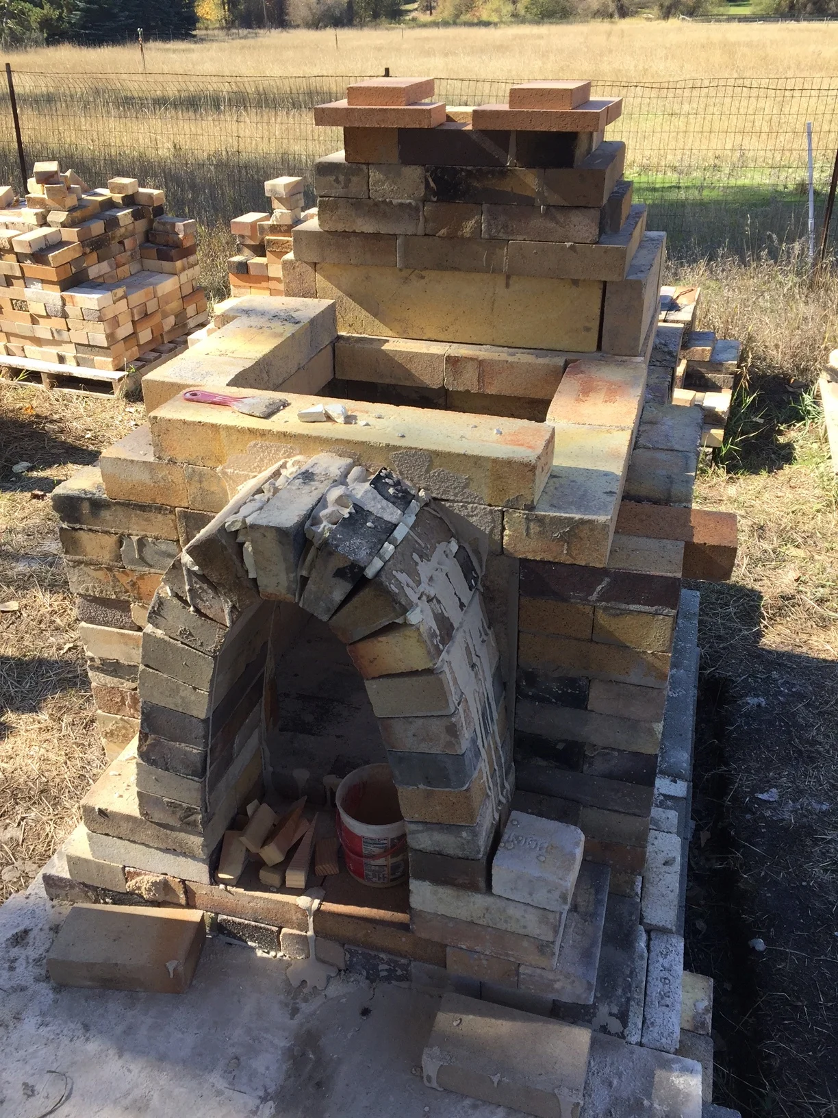 The baffle chamber is 22x27". flat top cover of 24" bricks.