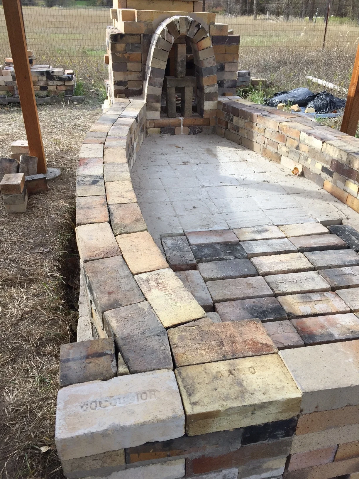 Vertical walls are 4 bricks high, will need to buttress higher than that.