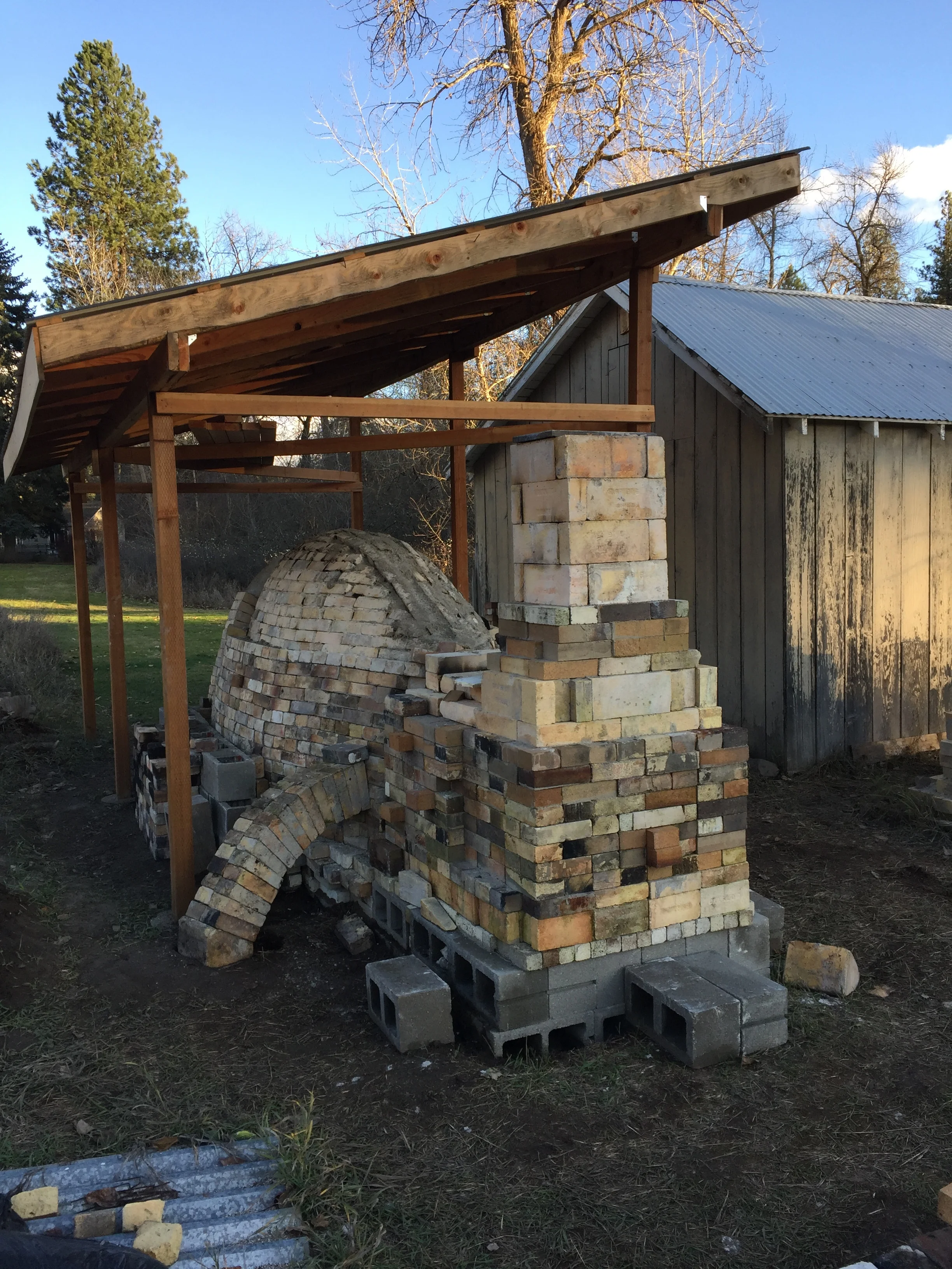 Had leftover arch bricks, might as well make some flying buttresses.