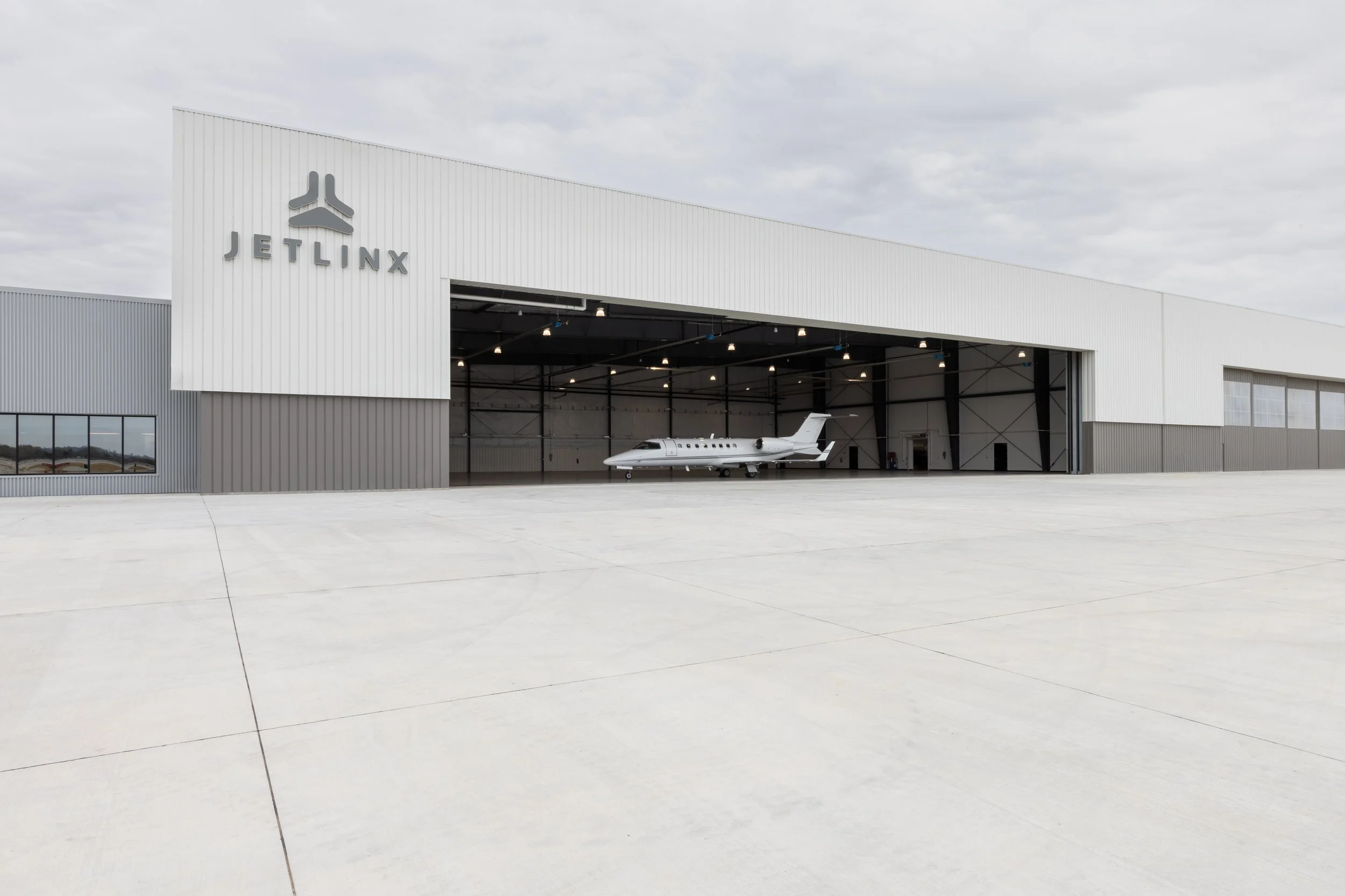 JET LINX FACILITY-10.JPG