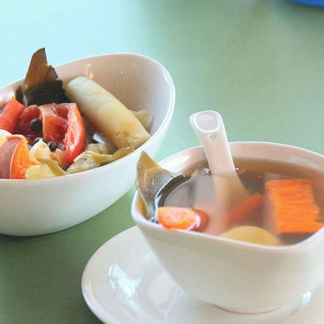 Happy Friday! Stop by this weekend to try one of our #healthy #soups. Each soup is made from a variety of #organic and #fresh ingredients every morning! We hope to see you soon! #montereypark #chinesefood #veggies