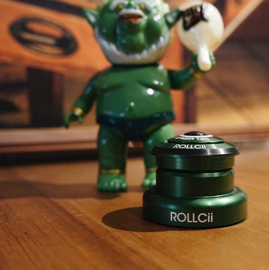 rollcii zs44 headset.jpg