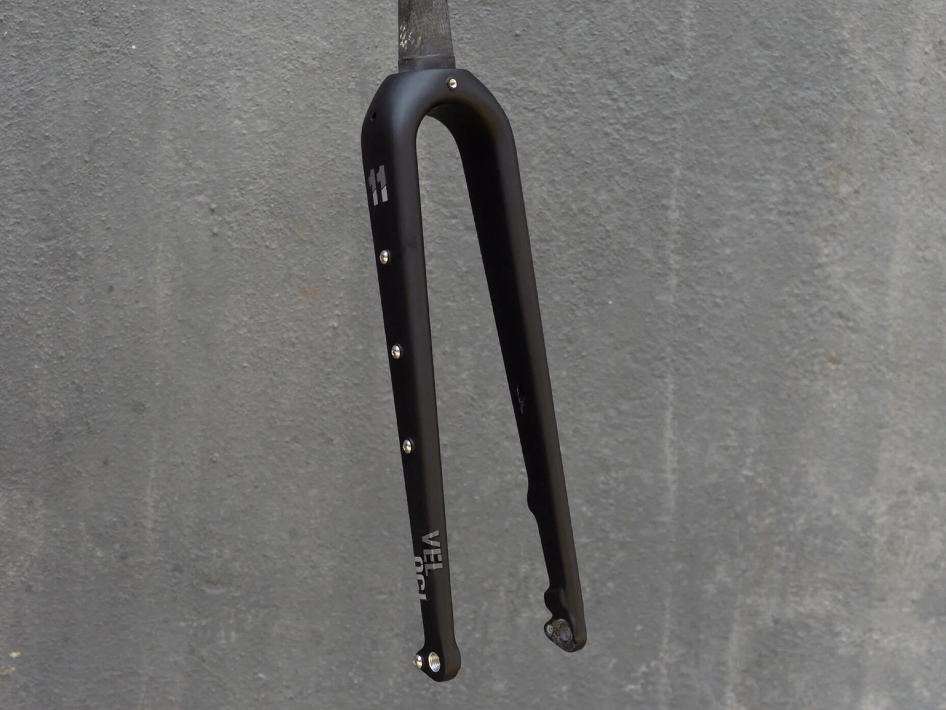 veloci no.11 carbon fork.JPG