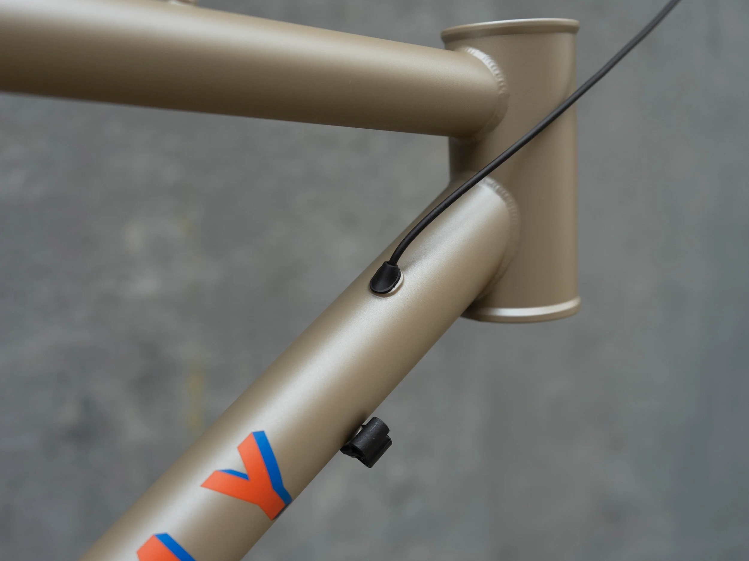 veloci jimmy v2 steel gravel frame bike gravel khaki.jpg