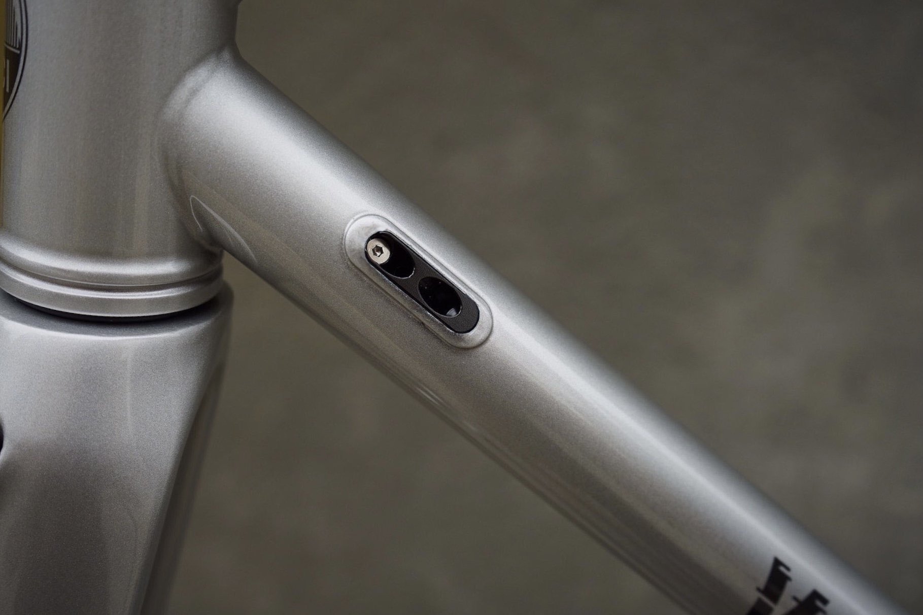 veloci og disc steel road frame bike.JPG