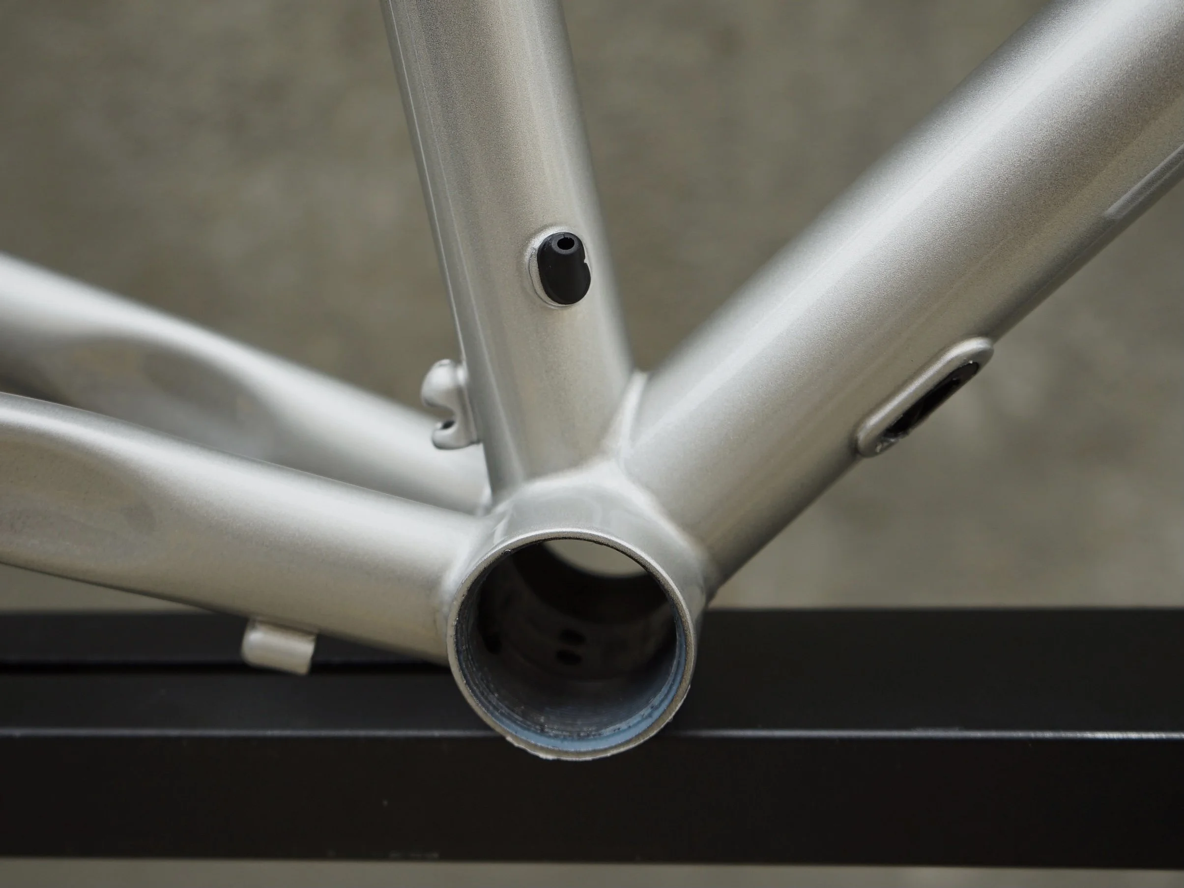 veloci og disc steel road frame bike.JPG