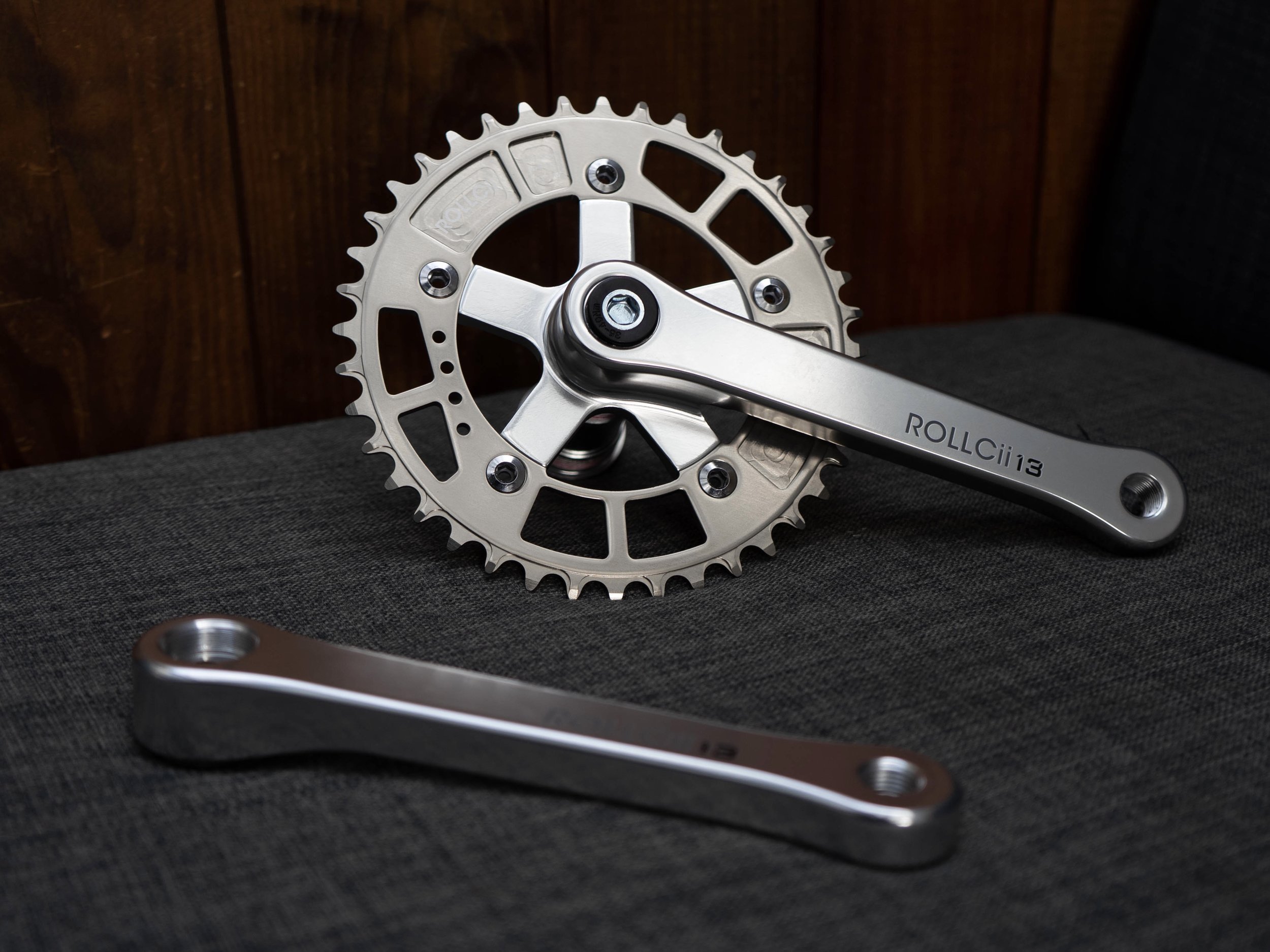 rollcii 13 bcd110 crank set narrow wide chainring.JPG