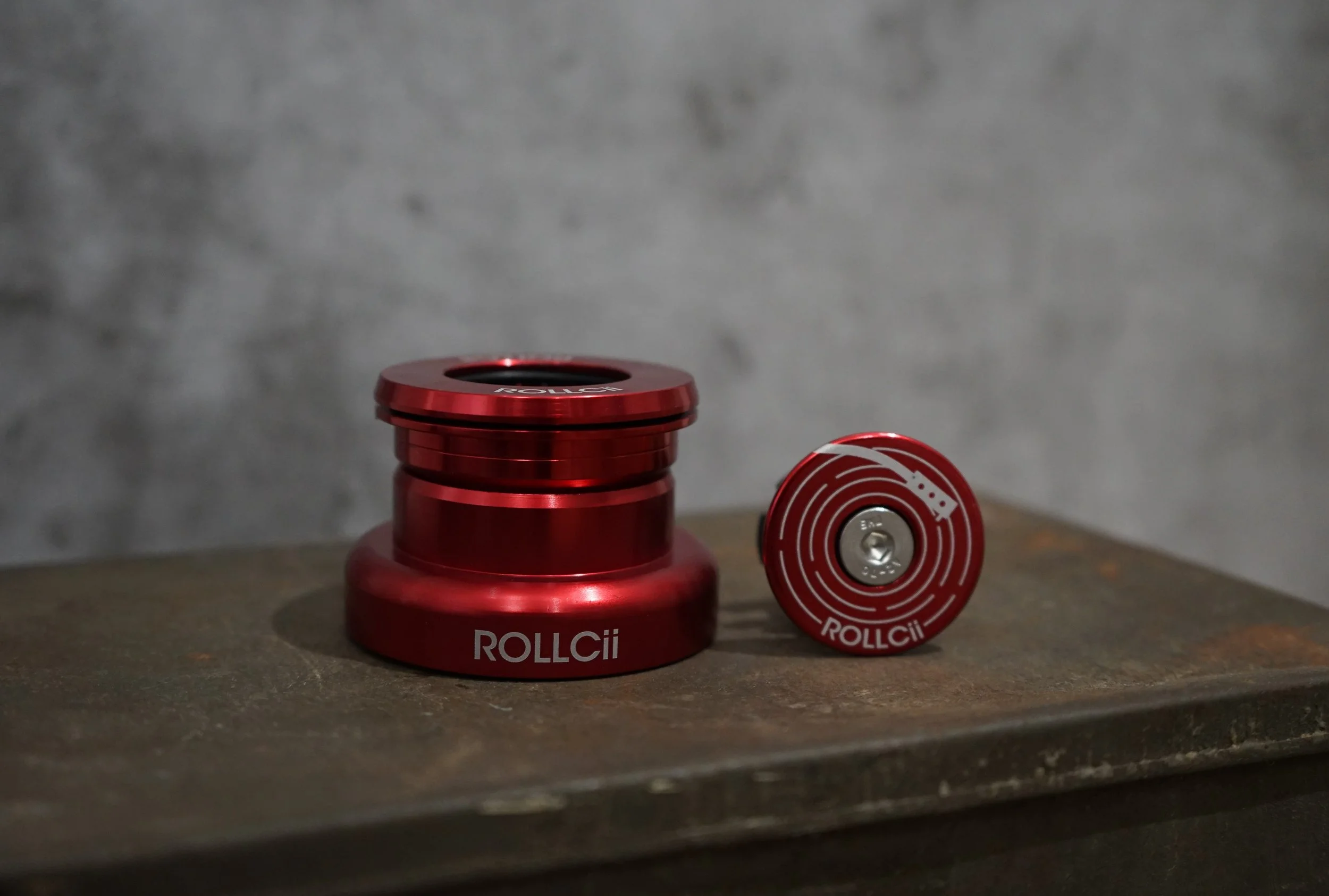 rollcii zs44ec44 headset rich red.jpg
