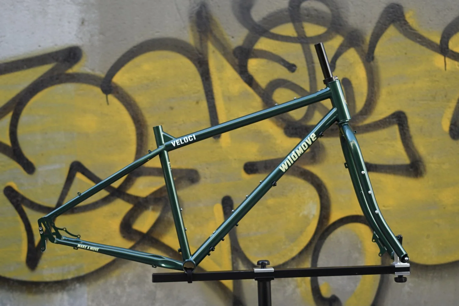 veloci wildmove offroad touring atb steel frame bike pine green.jpg