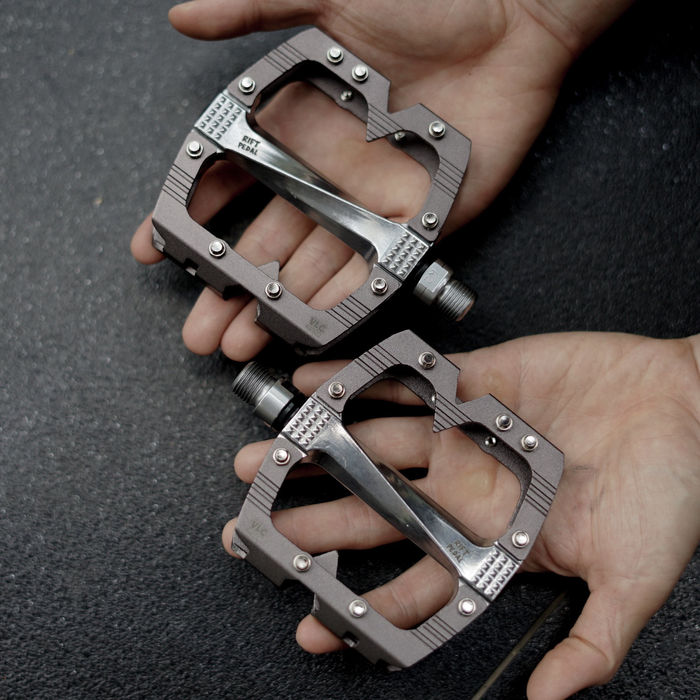 vlcmade rift pedal.jpg