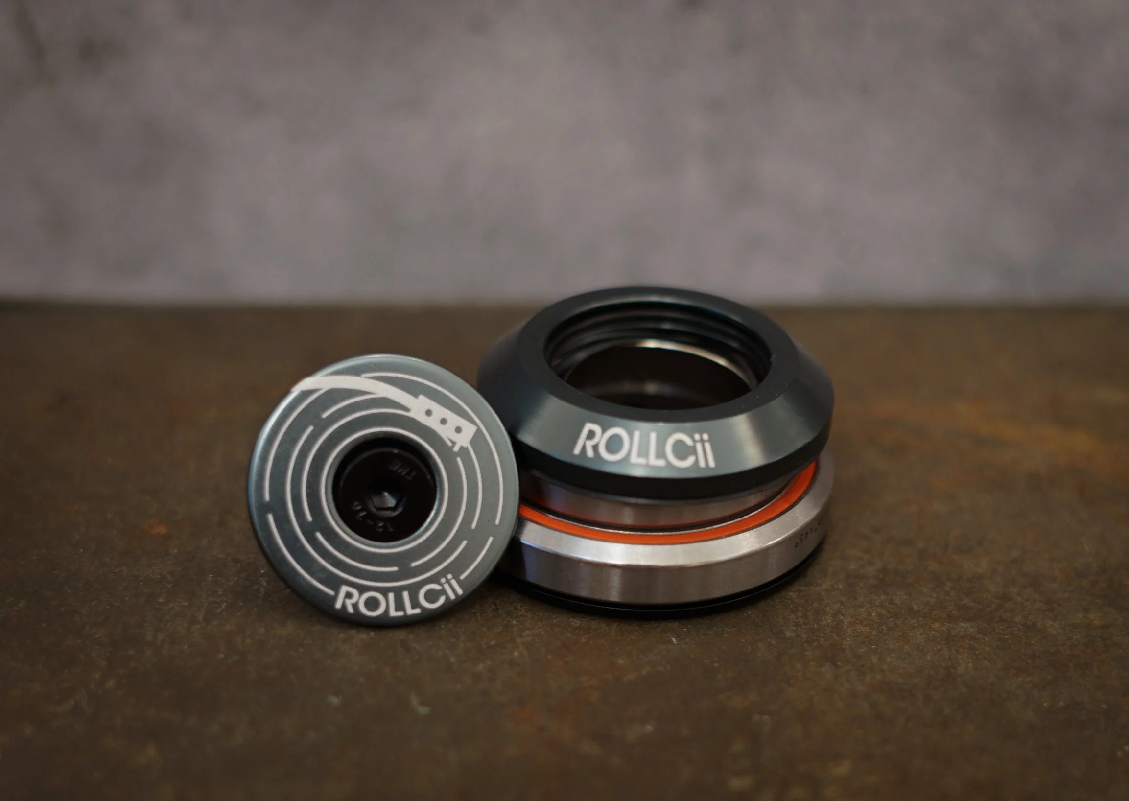 rollcii is42is52 headset tech gray.JPG