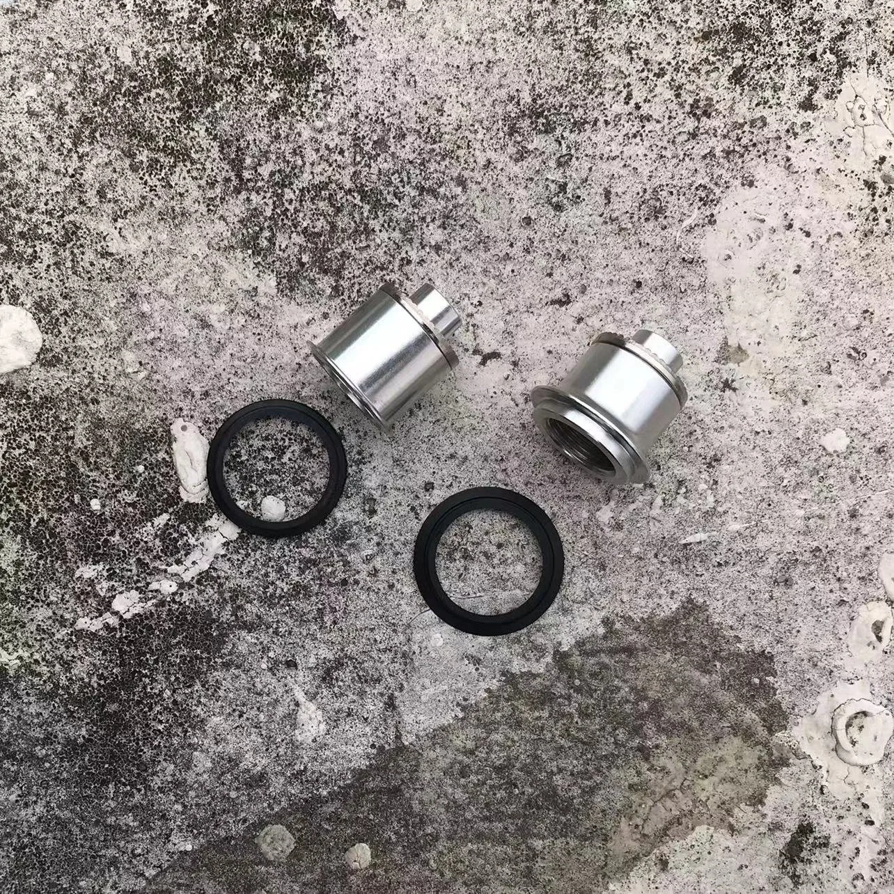 rollcii hubs end caps.jpg