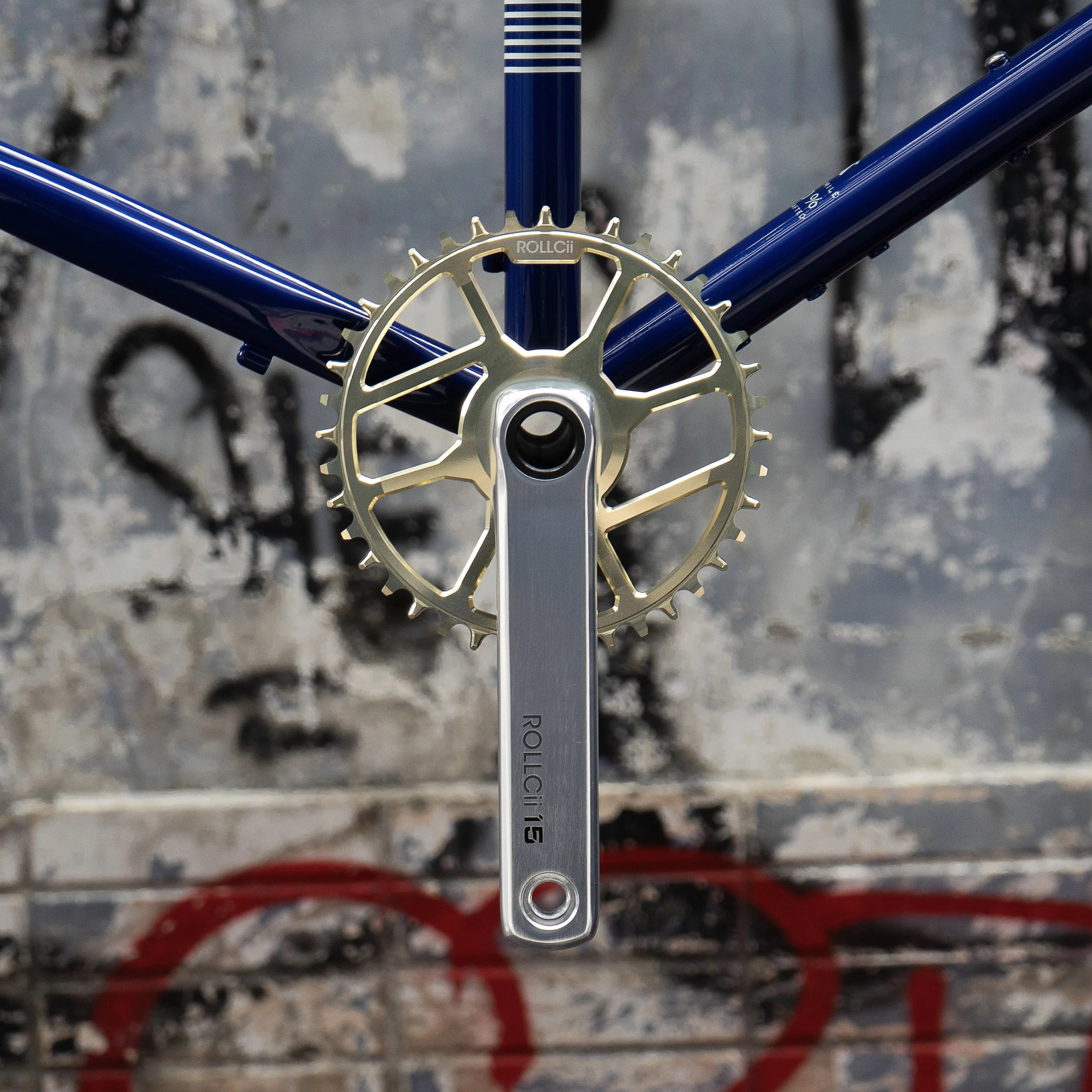 rollcii-dm8-chainring-offset-6mm-gold.jpg