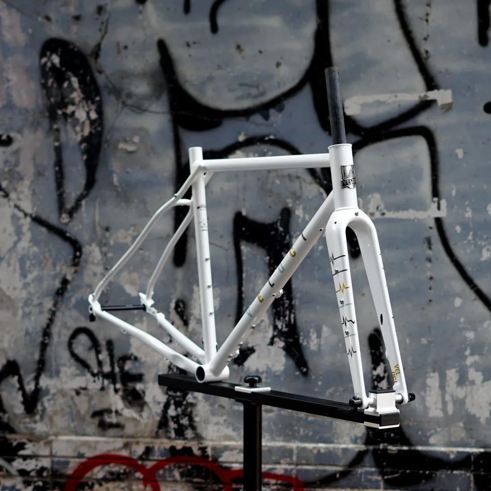 Inspired by King of Gravel&mdash;the celebrated Italian gravel ride hosted by IRONTRUST&mdash;the VELOCI KOG is all about the joy of taking the long way home. It&rsquo;s built for those who pack a bag, pick a direction, and chase the horizon, whether