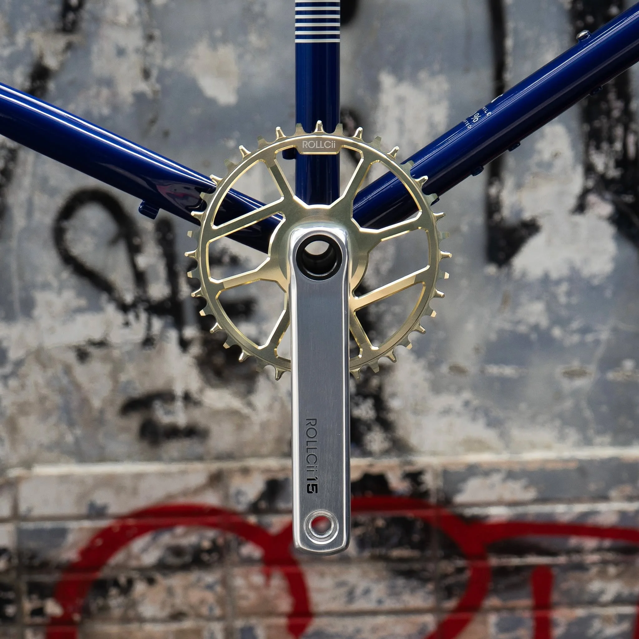 #steelisreal #bikepacking #steelisrealmtb #atb #gravelride Some bikes just feel more like yours,
and sometimes it starts with small details.
ROLLCii DM-8 NARROW/WIDE CHAINRING
Now in METALLIC GOLD / GUMWALL / LAVENDER / TANGERINE
Each color brings a 