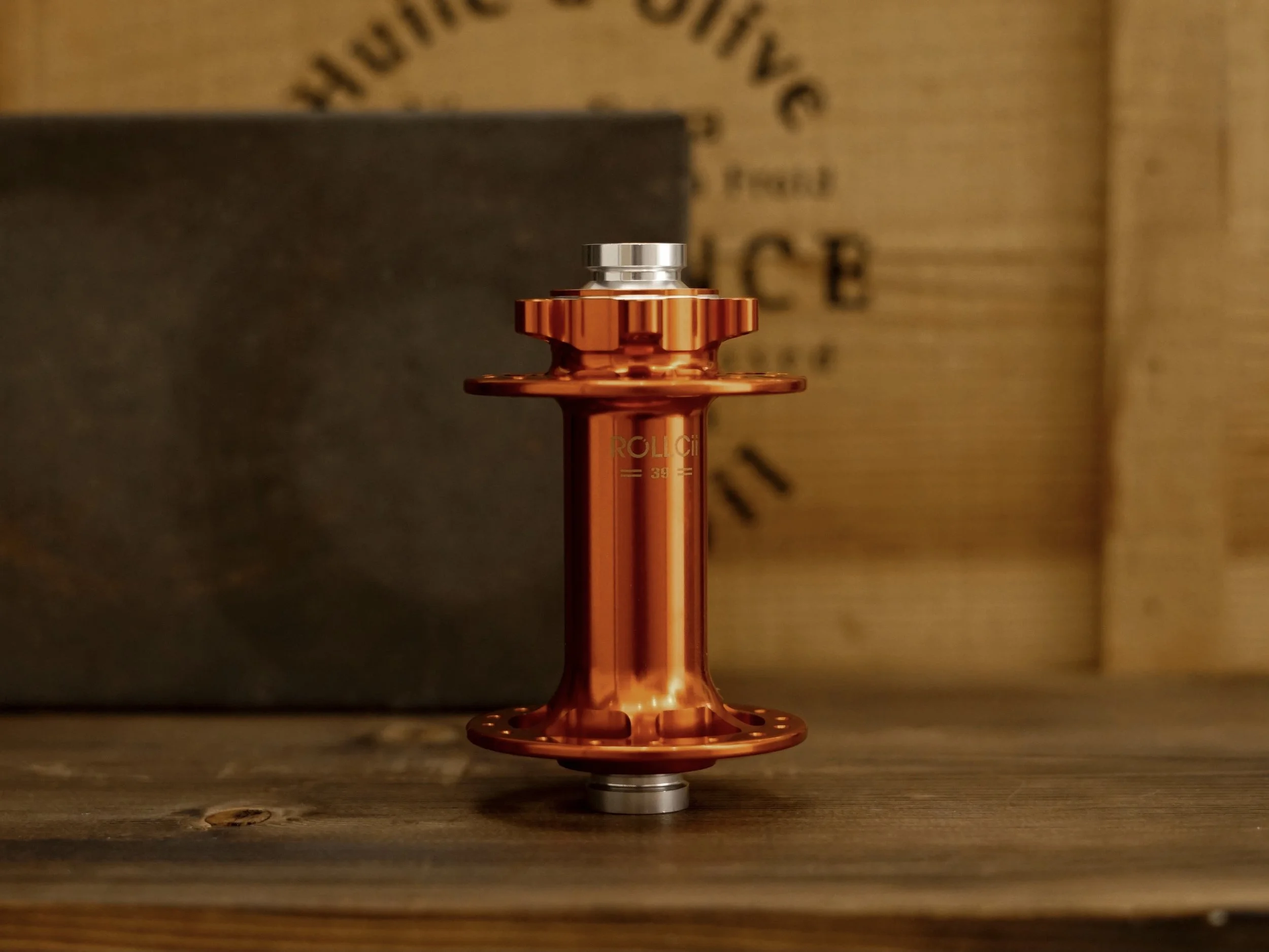 rollcii rc39db 6 bolt boost front hub tangerine fire.JPG