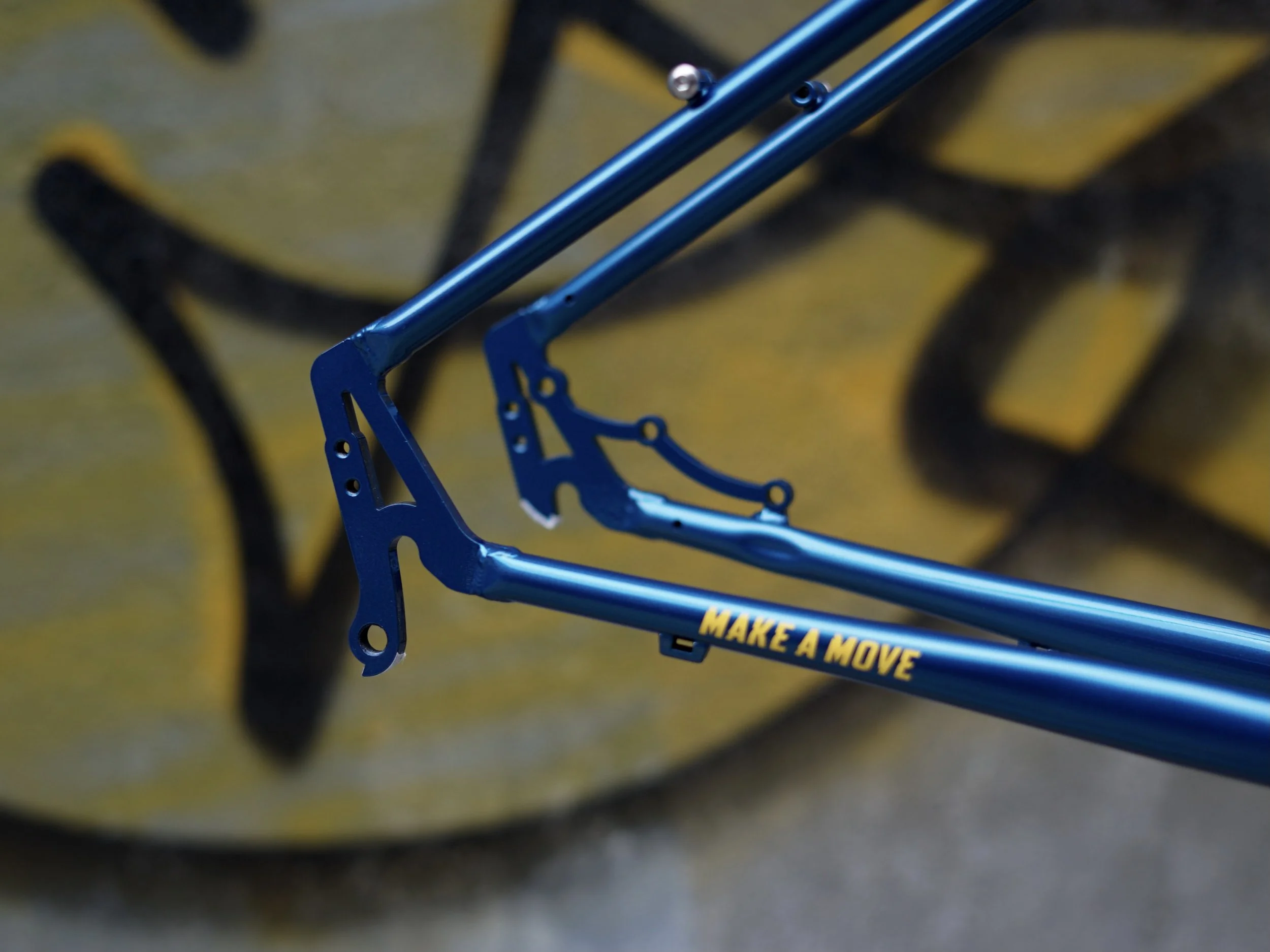 wildmove atb mtb touring steel frame.jpg