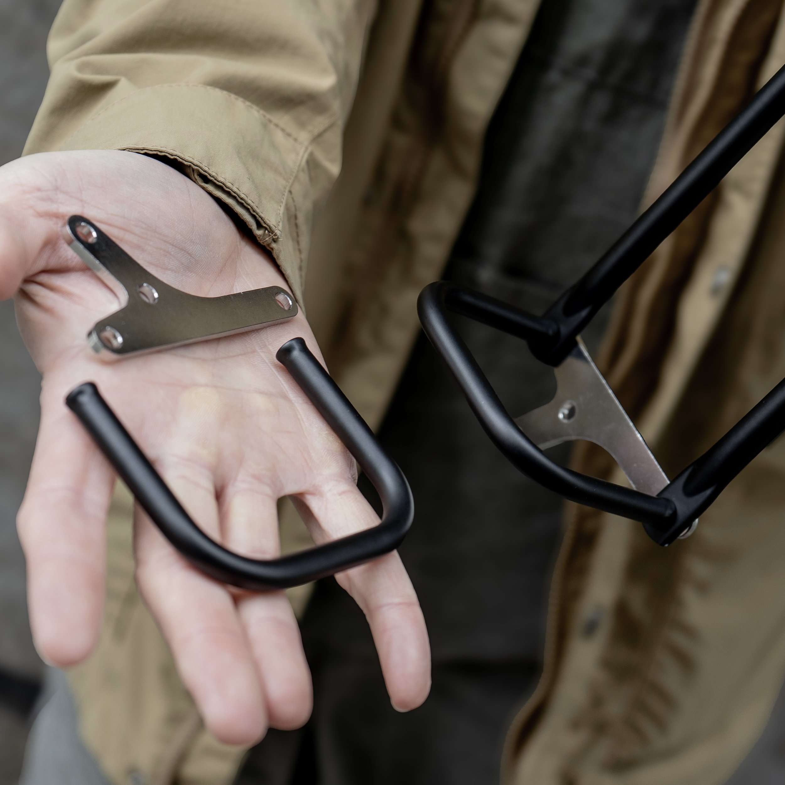 vlcmade cage wednesday front chromoly steel rack 8.jpg