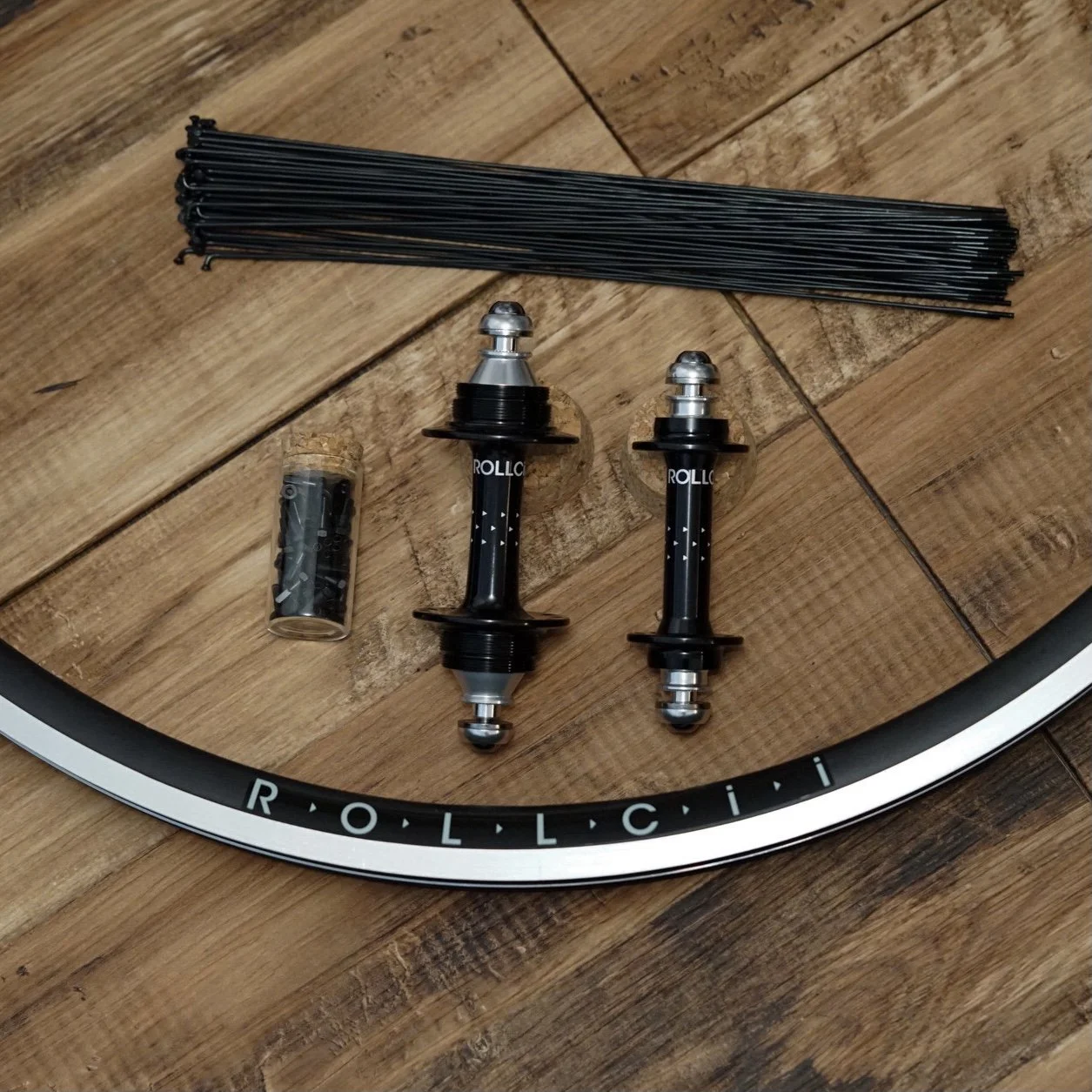 rda19rm rc18 customed built track wheel black.jpg