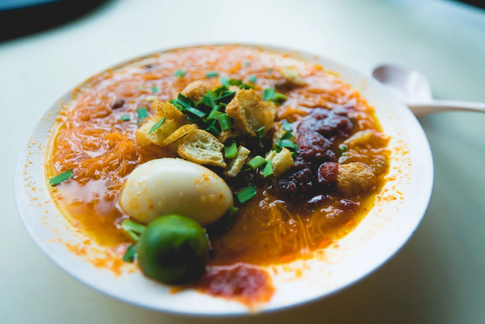 A Taste of Singapore - by Gaul Porat