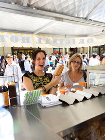 Mobile catering Sydney - Yummy Dogs