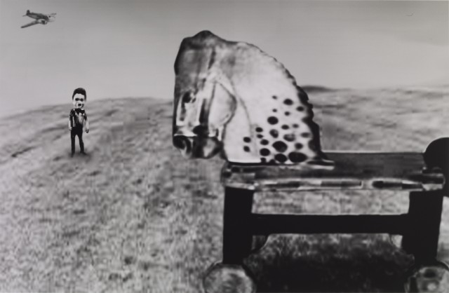 Thinking of Childhood, 2013, Silver gelatin print on archival paper, 80 x 90 cm, Courtesy Maison Européenne de la Photographie, Ville de Paris