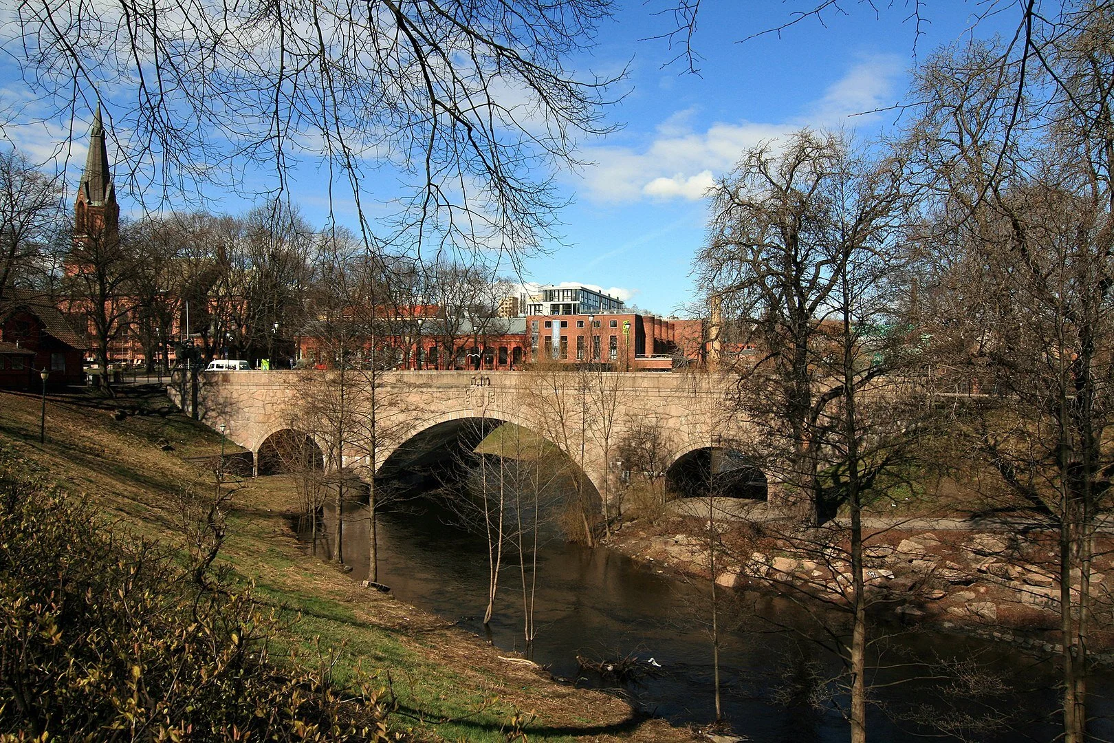 Ankerbrua. Av User:Mahlum - Eget verk, Offentlig eiendom, https://commons.wikimedia.org/w/index.php?curid=1182867