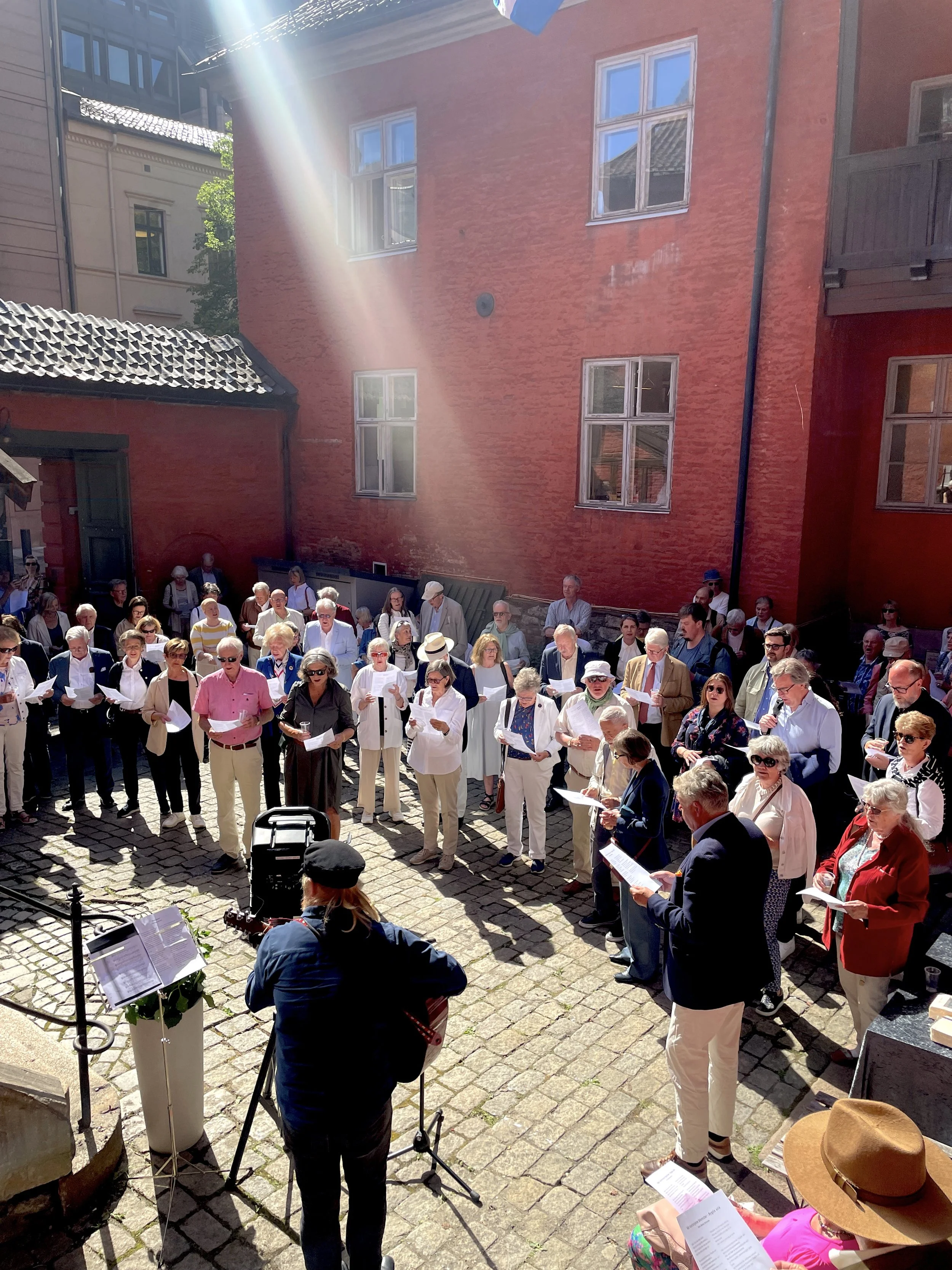 Oslo Byes Vel feirer 215 år!