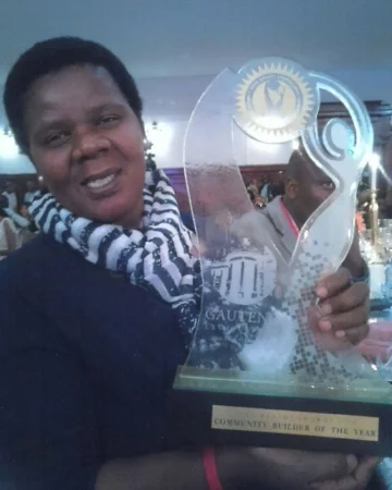 Betty_award.jpg