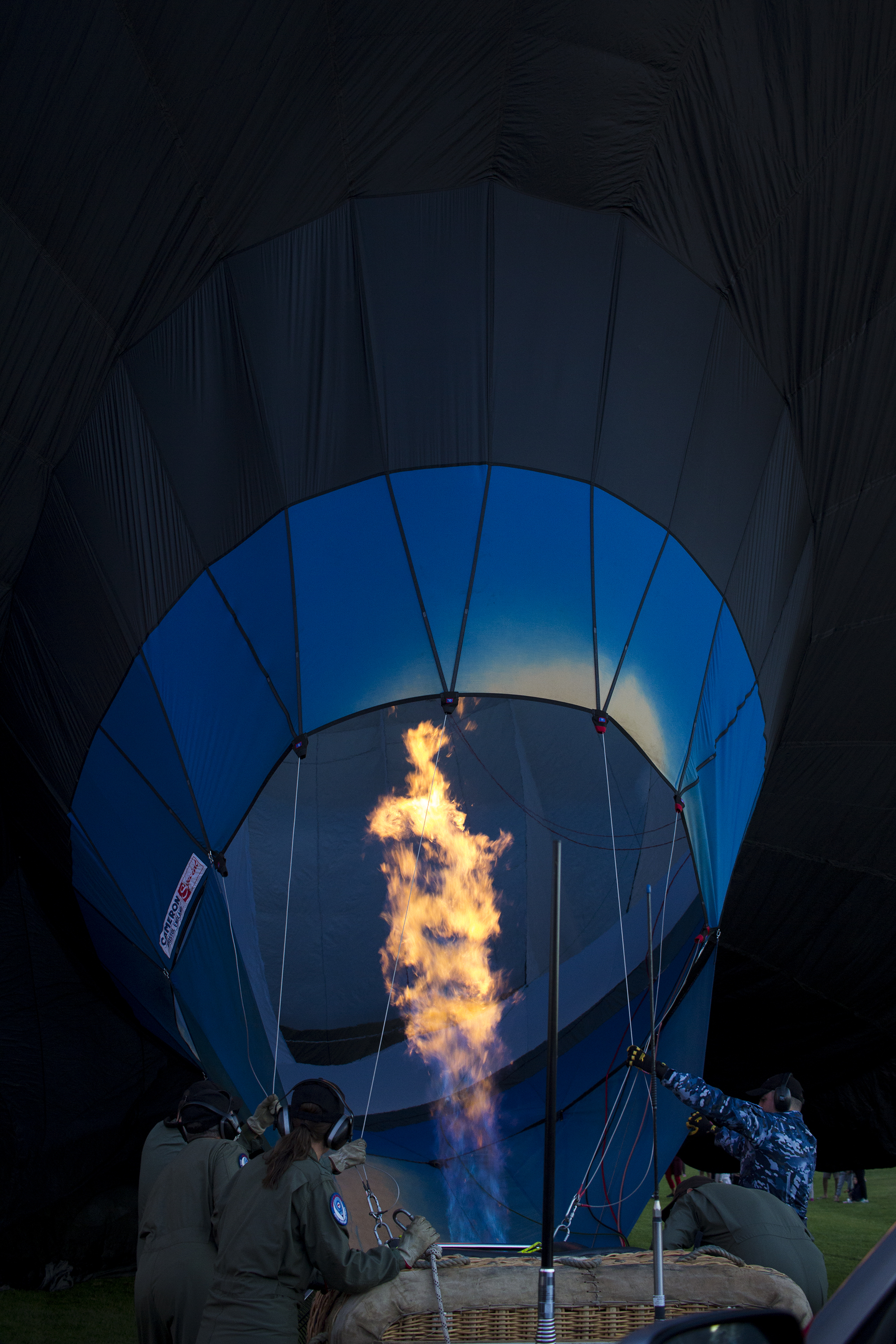 Lighting a balloon, Canberra