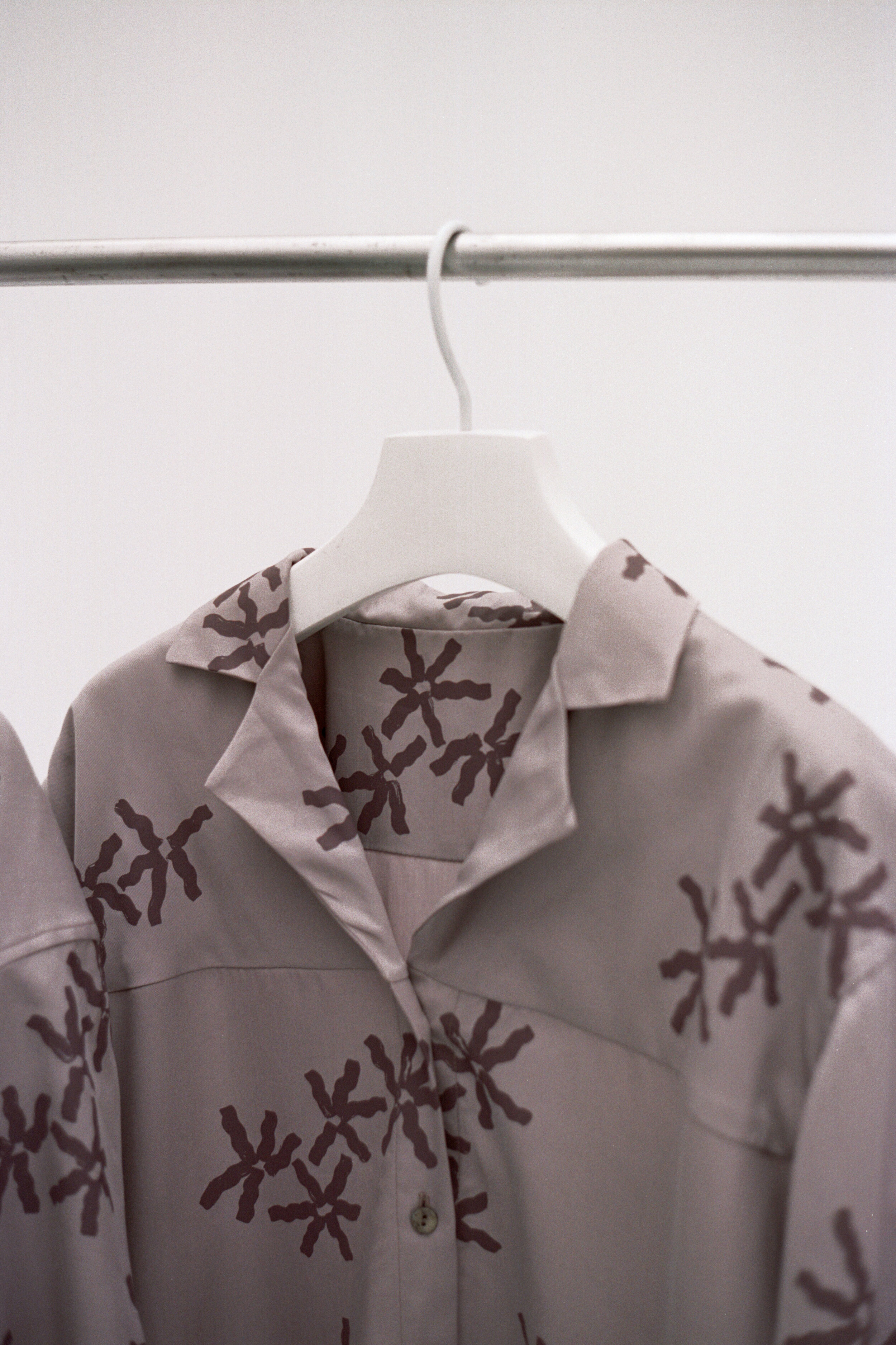 laslaboresshirt.jpg