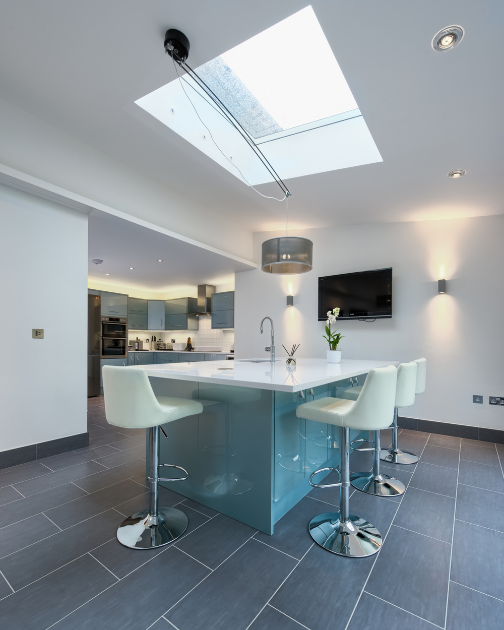 Skylight of a lighting house extension by Harvey Norman Architects Cambridge