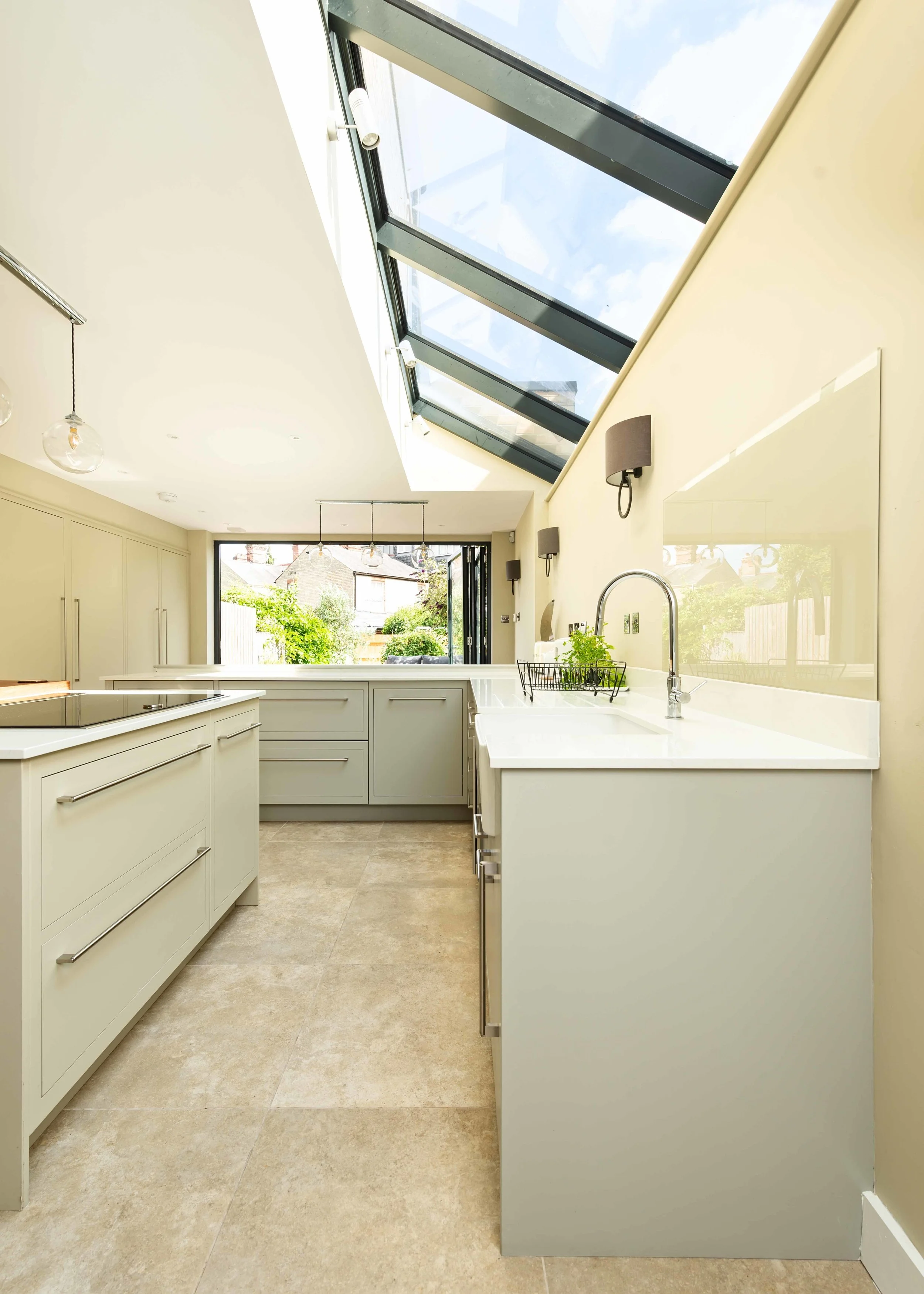 Light filled kitchen extension to Edwardian townhouse in conservation