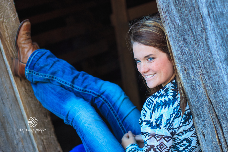 Cute Country Girl Senior Pictures in Southwest Missouri