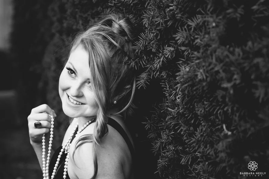 Black and white vintage style senior portraits