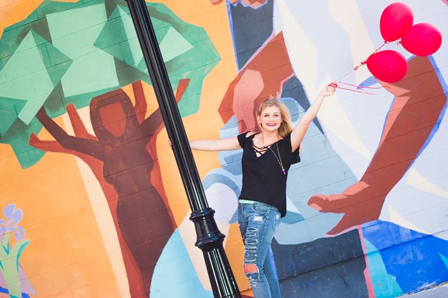 Downtown Springfield Urban Senior Pictures2.jpg