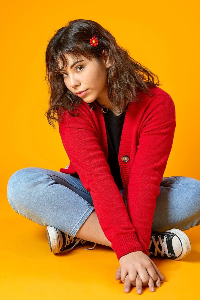 modern studio portraits_ 5137.jpg