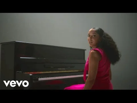 Grace Carter - Bloodwar (Official Video)