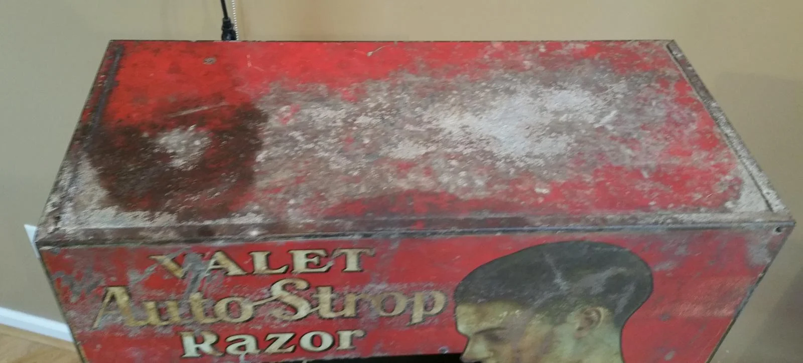 1920s-auto-strop-valet-razor-electric-mechanical-tin-litho-countertop-barber-shop-display-sign-8.jpg