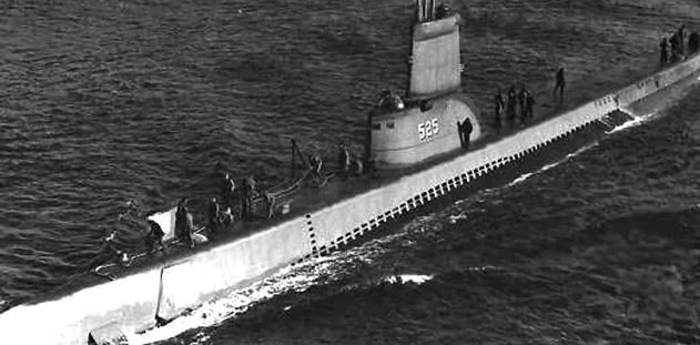 reed-and-barton-u-s-s-grenadier-submarine-presentation-sterling-silver-bowl-navy-boston-shipyard-93.jpg