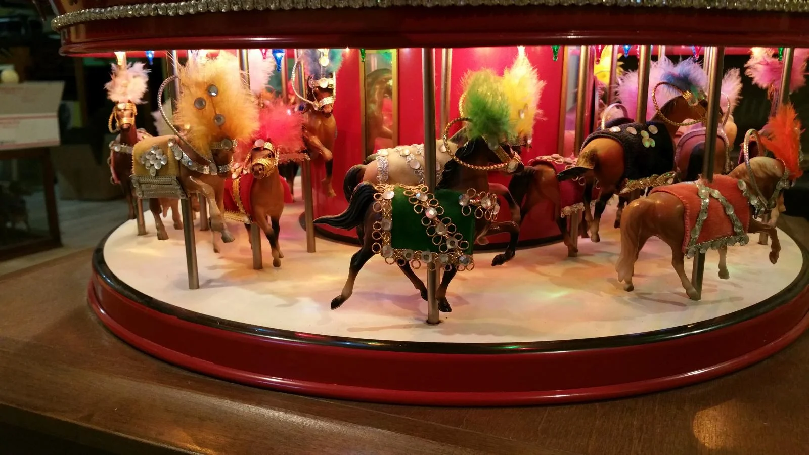 mccoy-trains-mechanical-circus-carousel-5.jpg